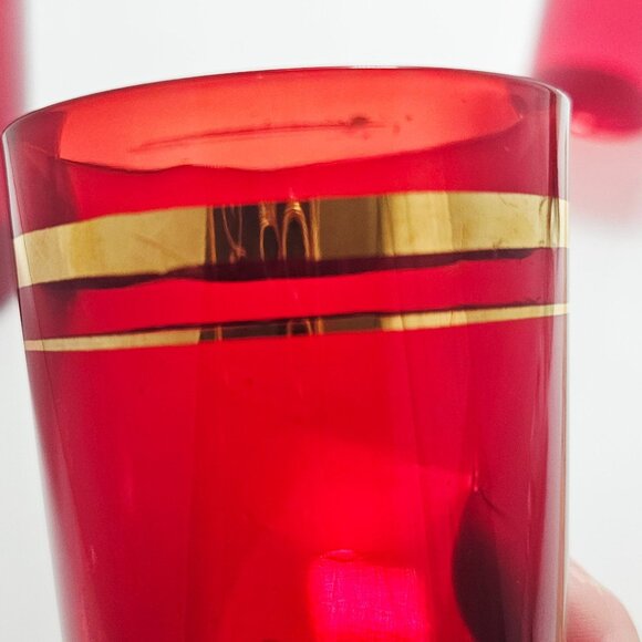 6 Anchor Hocking Royal Ruby Glasses 4.7" vtg red glass 9oz tumblers gold stripes - Picture 5 of 11